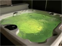 Vegas Retreat with Hot Tub & Game Room - Chambres d'hôtes Las Vegas
