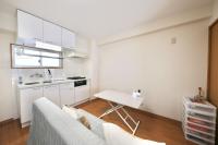 41m2 Family Apartment , Free Parking , Sleeps 5 , 9 Min to Matsuyama Station - Chambres d'hôtes Matsuyama