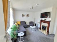 Spacious 2-Bedroom Family Friendly Retreat - B&B Kirkheaton