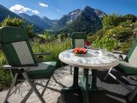 Apartmenthaus Ahorn - B&B Mittelberg