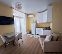 Sunny studio on the seafront - B&B Batum