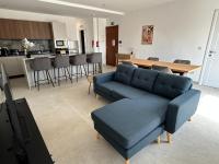 Rural Retreat - Bright Apartment With Large Terrace - Ferienwohnung Hal Gharghur