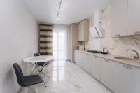 Сучасна квартира з новим ремонтом та паркінгом - B&B Sumy