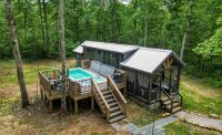 Scenic Mountain Cabin with Lake Access and Waterfall Views near South Cumberland State Park Tennessee - B&B Monteagle