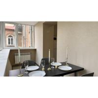 Two-Bedroom Deluxe Apartment with Balcony