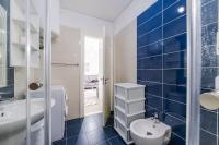 Blue Bay Sea View Apartment with Free Parking by PikHost - B&B Dhërmi