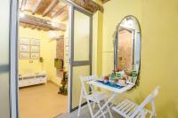 CozyBricks in Lucca - Apartments in Lucca Historical Center - Air Cond & WiFi - - B&B
