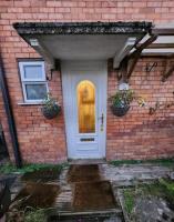 BEE HIVE tent is available with shared bathroom - B&B Glastonbury