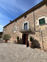 Masía Mas Sastre con piscina cerca de Girona - B&B Bordils