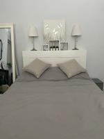 Spacious Double Studio-style room - B&B Orpington