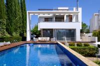 Akamé Luxury Beach Villa by Nomads - Private Pool & Jacuzzi - Bed and Breakfast Pólis