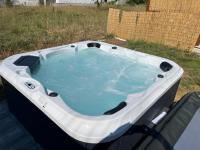 NEW Deluxe house BARKA with JACUZZI - B&B Privlaka