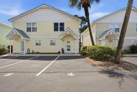 Lux Coastal Retreat, 5 min walk to Beach, Restaurants, & Shopping - B&B Destin