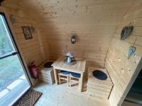 Netradiční ubytování ve dvou dřevěných sudech pro až 8 osob - B&B Vyšší Brod