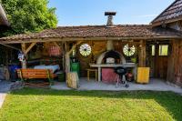 Apartment Ursa Major & Glamp Barba - B&B Preddvor