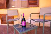 DURING HOME - Beach Apartment with Patio & Free Parking - B&B Marinella