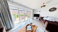 The Sandpiper - Part of the The Bay Filey Holiday Village with pool, gym and direct beach access, pub, restaurant, tennis and meadows walks - Chambres d'hôtes Reighton