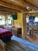 Emerson Cozy Cabin - B&B Lowville