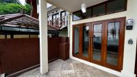 De Bukit Dago Villa by Your Home - B&B Bandung