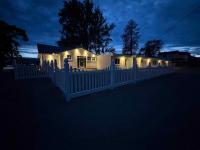 The Point on Wood Lake - B&B Lake Country