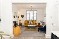 Ivydene - 3 bedroom house -Tenby - B&B Dale