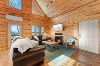 Jasper Cabin with Hot Tub, Fire Pit & Mountain Views - B&B Jasper
