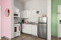4BR Nashville Condo, Sleeps 13 Near Broadway - B&B Nashville