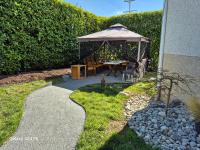 Bright Garden View Room Close to All Amenities - Ferienwohnung Saanichton