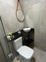 APT 204 - com Ar 5 min do aeroporto, Rodoviária - Bed and Breakfast Brasilia