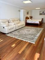 Quiet Private Independent - B&B Sydney