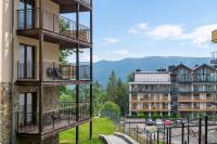 Comfortable Studio with Mountain View and Outdoor Parking in Szklarska Poręba by Noclegi Renters - Chambres d'hôtes Szklarska Poręba