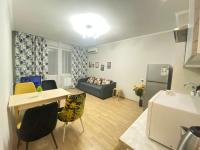 Дом корабль Титаник панорама гор - B&B Almatý