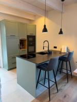 Lara Residence - B&B Lesing