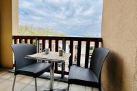 Charming accommodation with pool in La Rochelle - B&B La Rochelle
