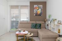 Przytulny Apartament z Widokiem, Parking & Balkon by Noclegi Renters - Bed and Breakfast Żywiec