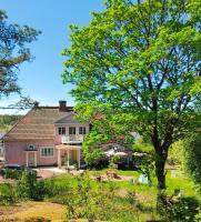 Accommodation in a pink house in Rautila - Bed and Breakfast Rautila