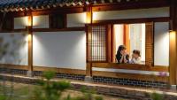 Gyeongju HanokHotel Chunchugwan - B&B Gyeongju