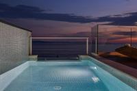 Villa Adriatic Beachfront by Makarska Exklusiv - Chambres d'hôtes Drašnice
