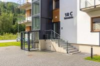 Elegant Apartment in Wisła with Mountain View and Balcony by Noclegi Renters - B&B Wisła