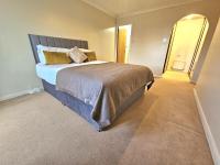 2 Bed apartment near Heathrow - B&B Uxbridge