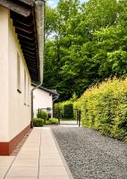''Mara's Ferienvilla'' Familienfreundlich am Wald mit großem Garten - B&B Gerolstein