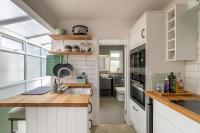 Stylish Victorian Home with Garden - B&B Chesham