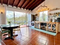Villa Amanecer - B&B Fenais da Luz
