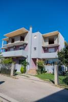 Nika Apartments - Bed and Breakfast Ulcinj