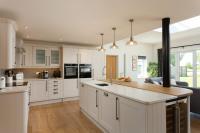 Spacious Farmhouse for 16 Near York - B&B York