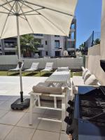 NEW Stunning ground floor Apartment with Jacuzzi - B&B Villamartin