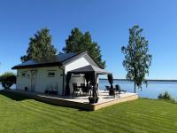 Villa Guldkusten - Bed and Breakfast Kolsva