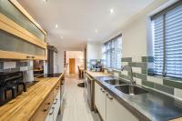 Central Filey Family Cottage for Groups with Super King Bedroom and Bunk Room - Chambres d'hôtes Filey