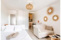 Appartement climatisé design au cœur de St-Aygulf à 200 metres la mer - Chambres d'hôtes Saint-Aygulf