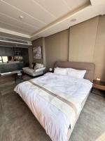 Gem Studio in Luxurious building Hidd Heights - B&B Al Muharraq